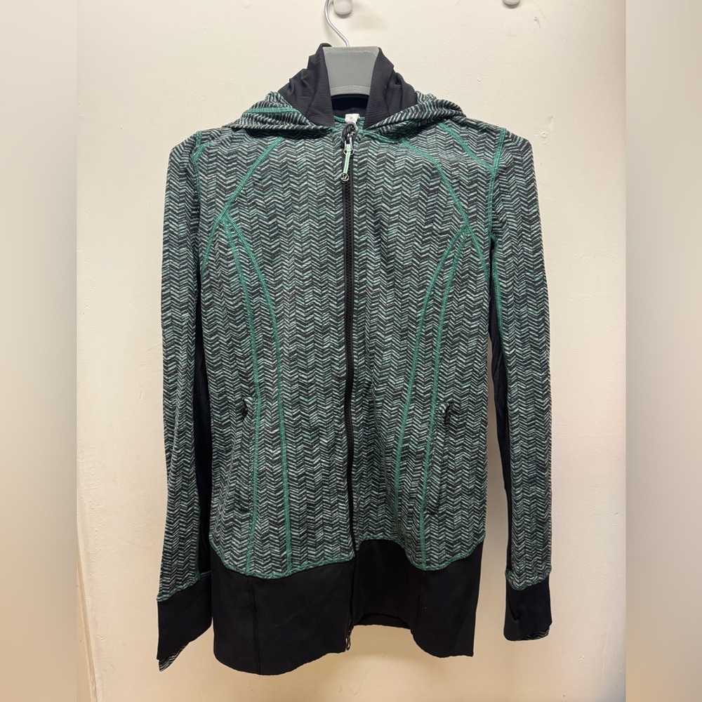 lululemon athletica Daily Practice Green and Black Chevron Zip Up Hoodie Womens